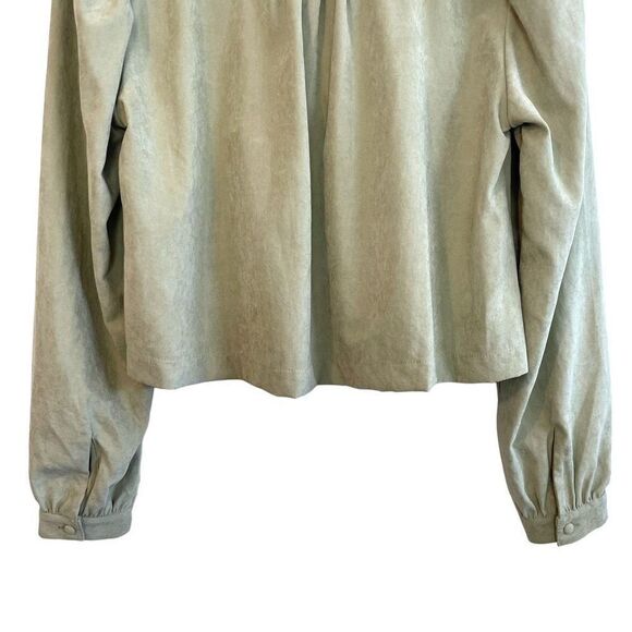 Kendall + Kyle Faux Suede Crop Shacket - Picture 6 of 7